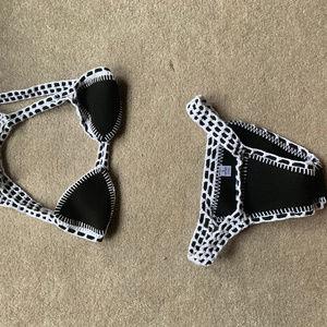 Medium Top, Large Bottom SunnyCo swimsuit Navy